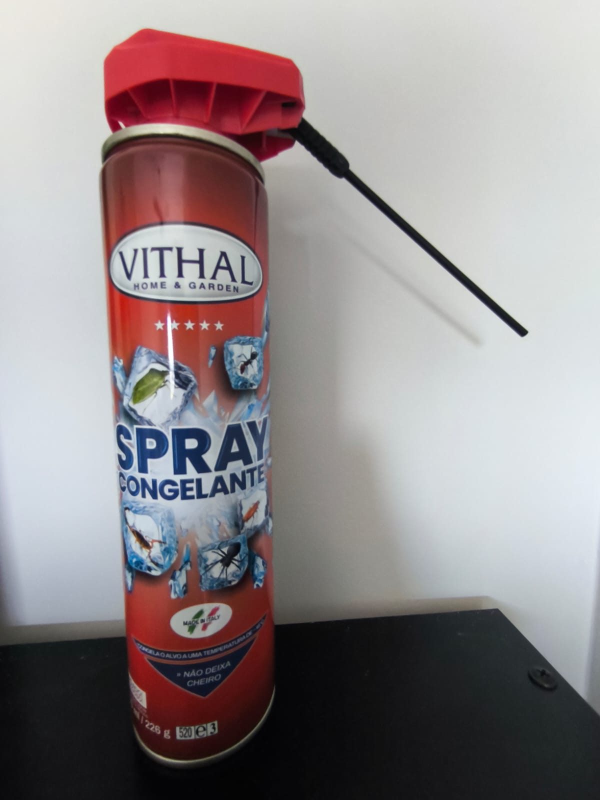 A can of freezer spray releasing a cold halogenoalkane vapour